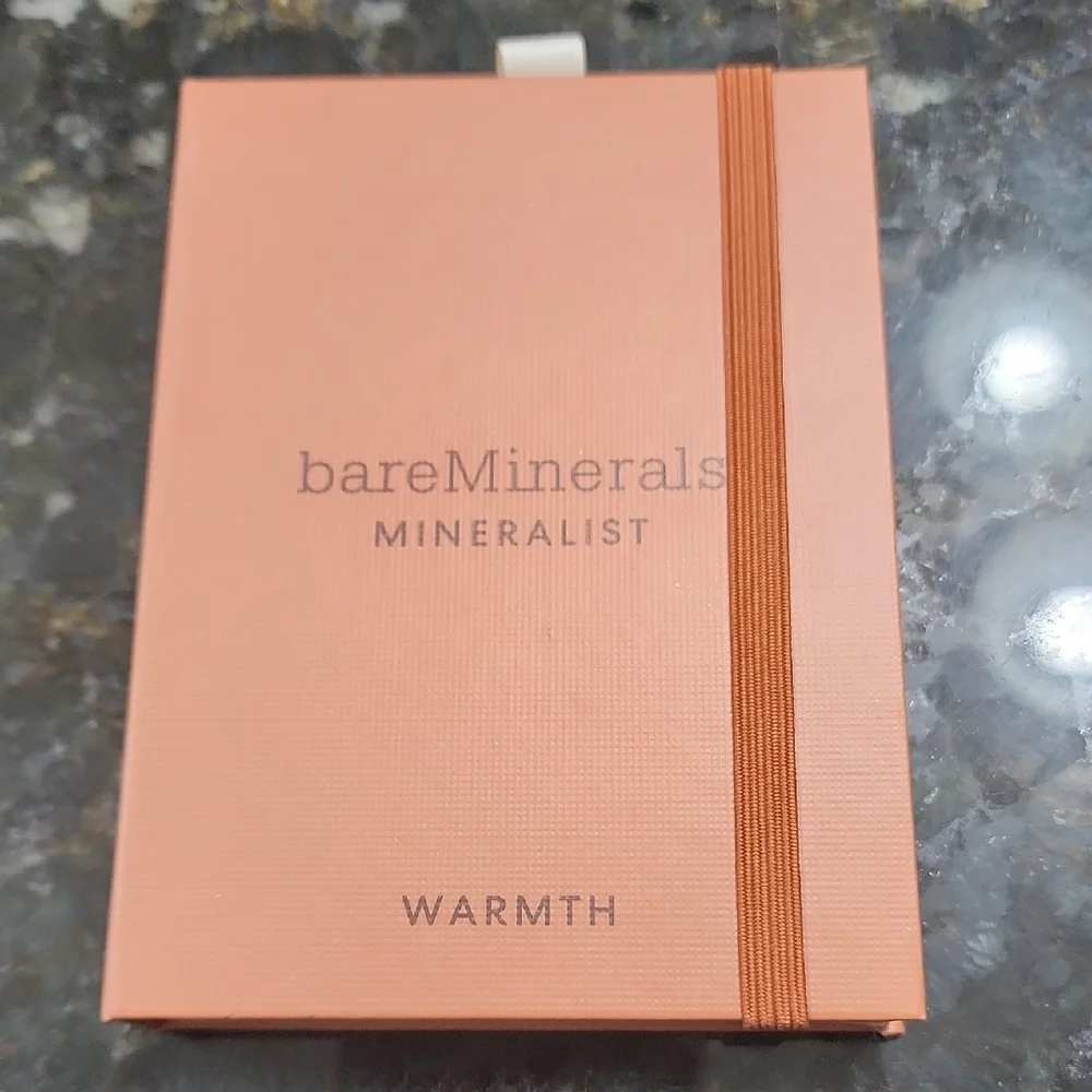 bareMinerals Mineralist Warmth in Orange